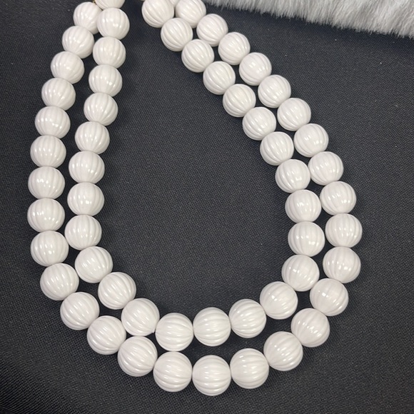Vintage Monet  two tier white necklace 16” - Picture 6 of 7